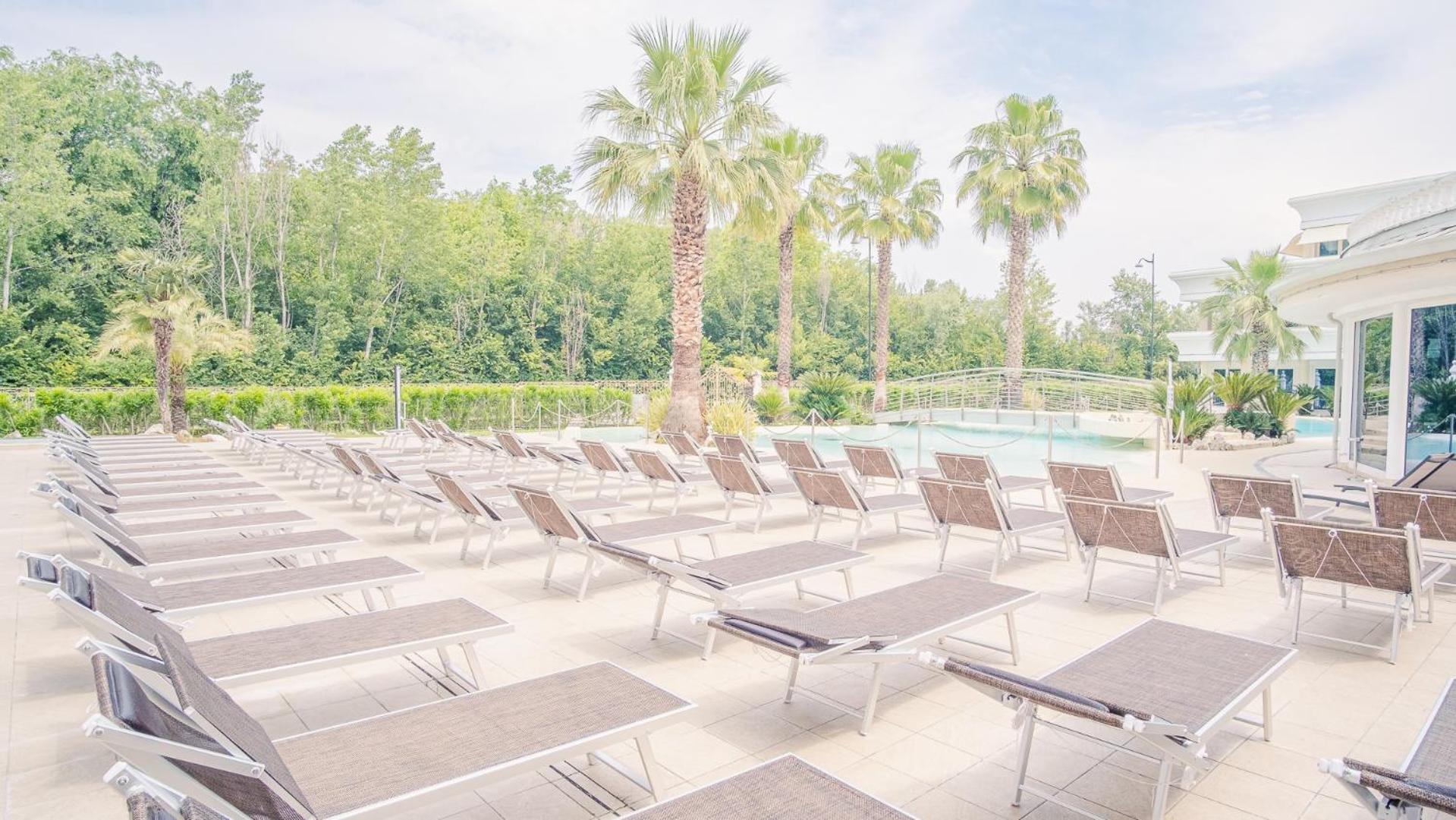 Relais Du Lac Village - Italian Homing Desenzano del Garda Exteriör bild